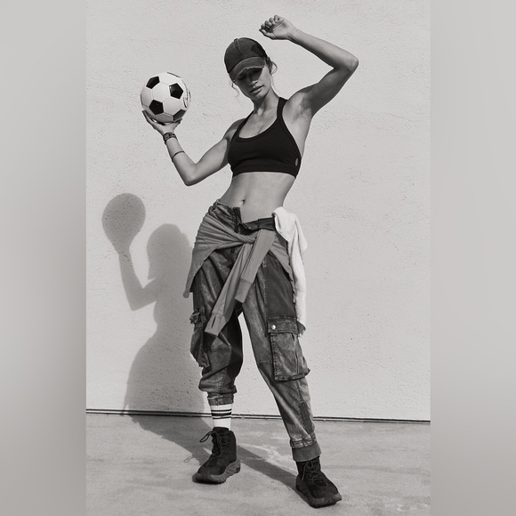 🆕 Free People FP Movement Run Racer Sports Bra Black Sz L - Picture 3 of 14